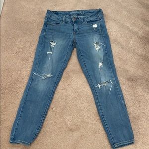 Women’s American Eagle STRETCH ripped jeans